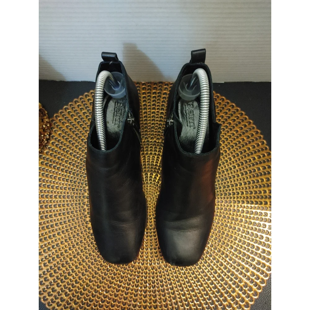 Born Kenzy Leather Ankle Booties Size 8M - Picture 2 of 5